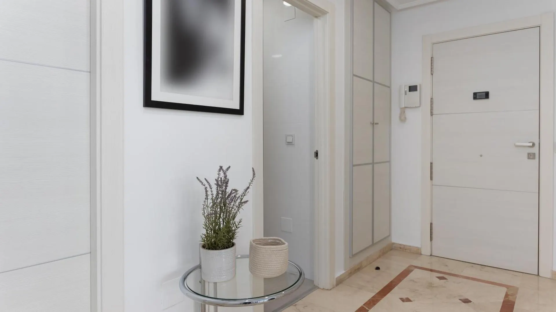 Mtr - Marbella Temporary Rent Moderno Apartamento 2 Dormitorios Av Del Mar 0*,  Spanyolország